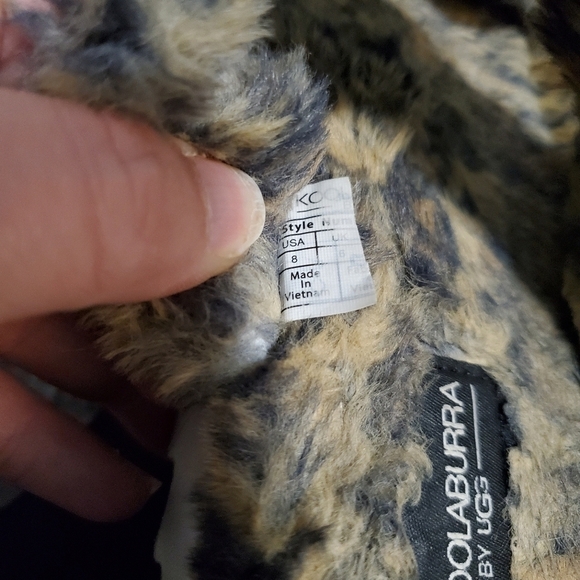 ANIMAL Print Koolabura By UGG Cozy Furry Slides - Picture 9 of 9